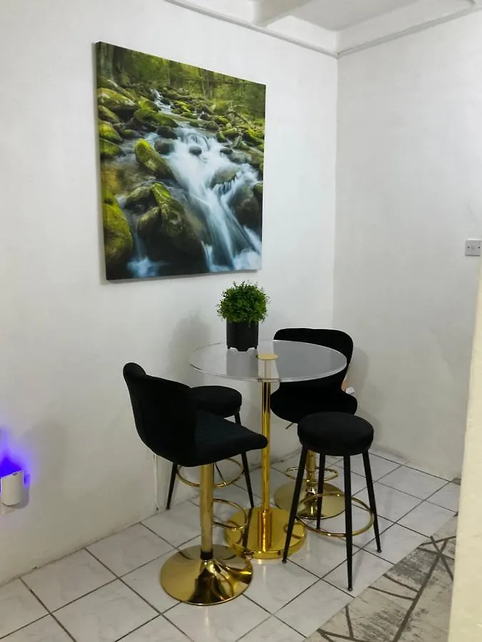Ferienwohnung Travelers Oasis Portmore Apartment