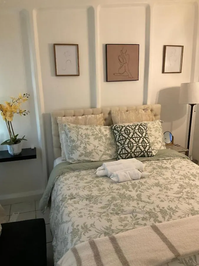 Apartment Ferienwohnung Travelers Oasis Portmore